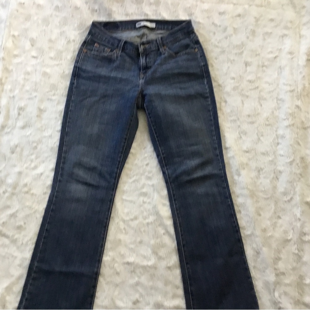 Woman’s Levi’s jeans